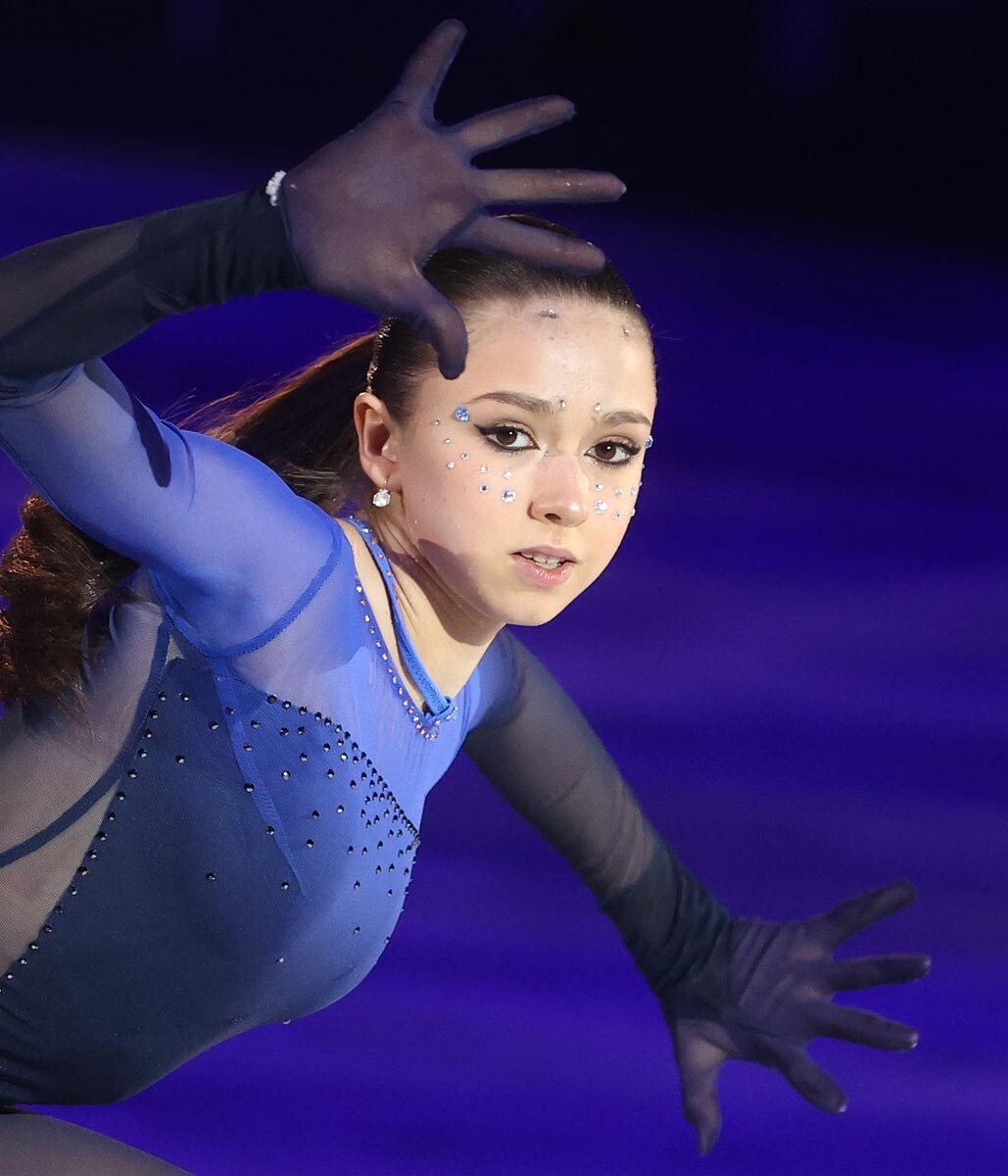 San Petersburgo. Campeonato ruso de patinaje artístico 2022. Kamila Valieva durante las actuaciones de demostración.