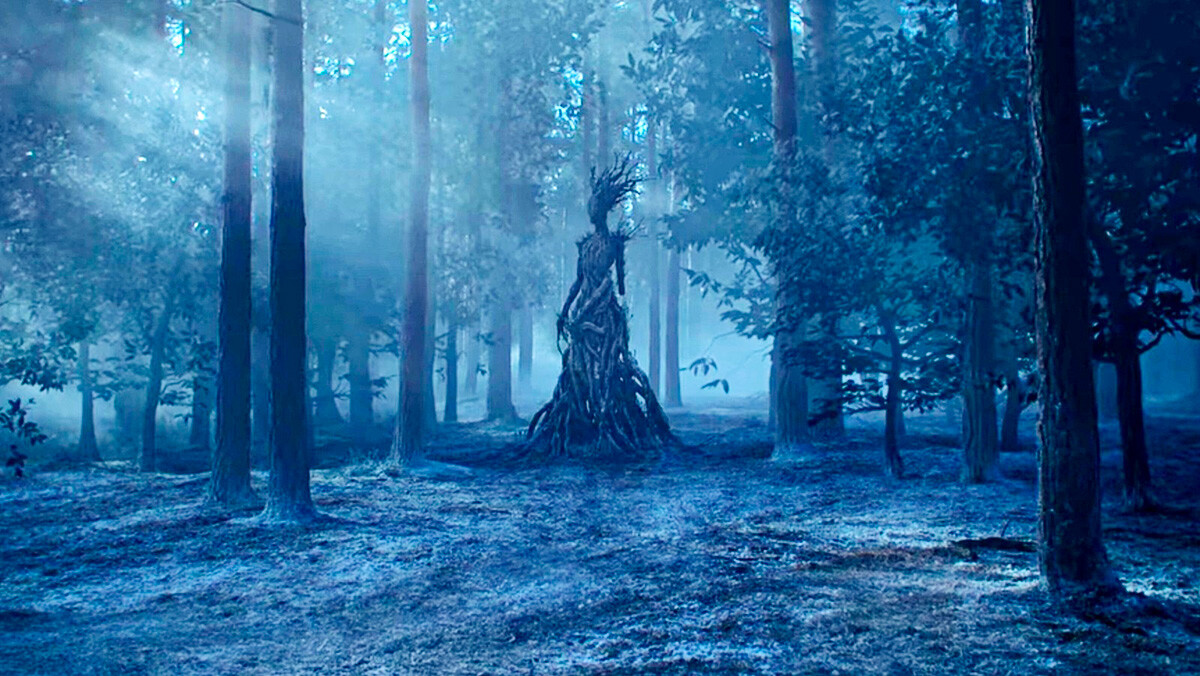 A lonely, exposed leshy in plain sight among still vegetation – something from a Netflix movie, not from a Slavic tale.