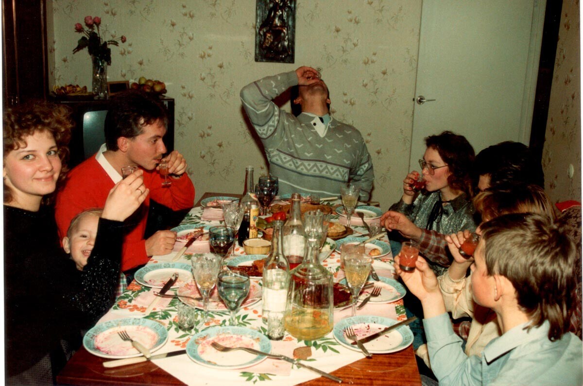 V stanovanju ruskih prijateljev, februar 1990
