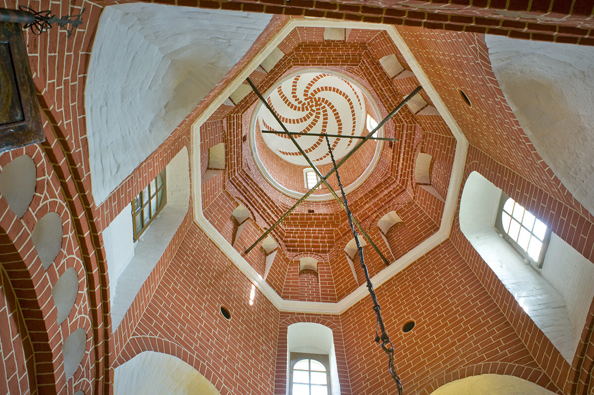  St. Basil's. Church of St. Alexander of Svir, interior. View of tower with painted bricks. June 2, 2012.