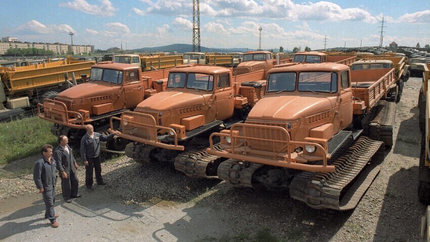 Produtos da fábrica de automóveis Ural. Ural-5920