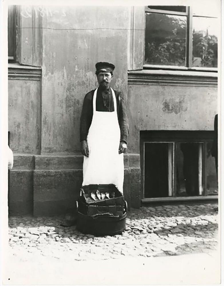 Vendedor de peixe, 1895 - 1905.
