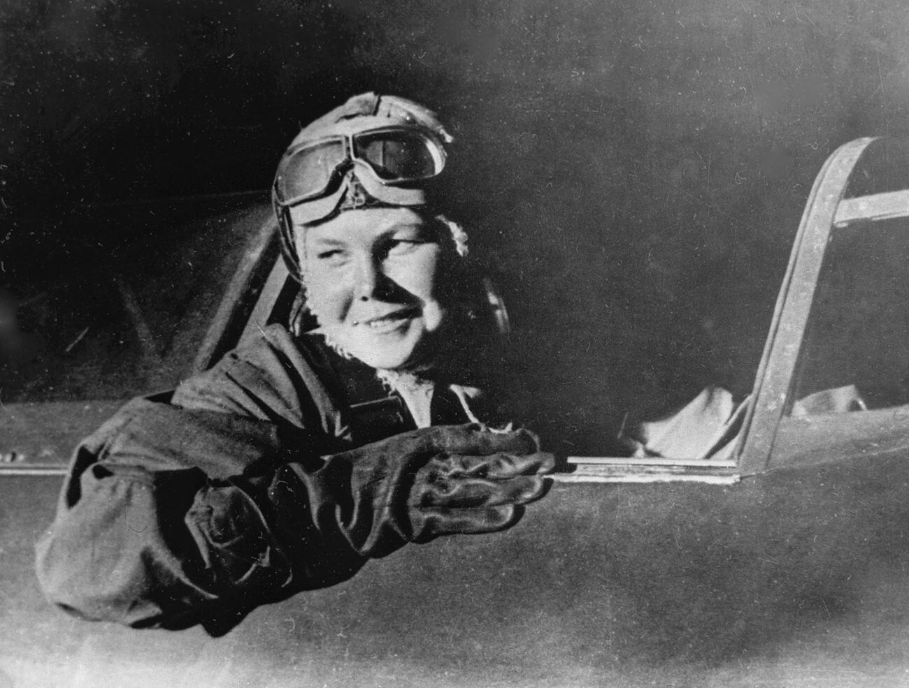 Галина Бурдина, пилот  586. женског ловачког авијацијског пука.
