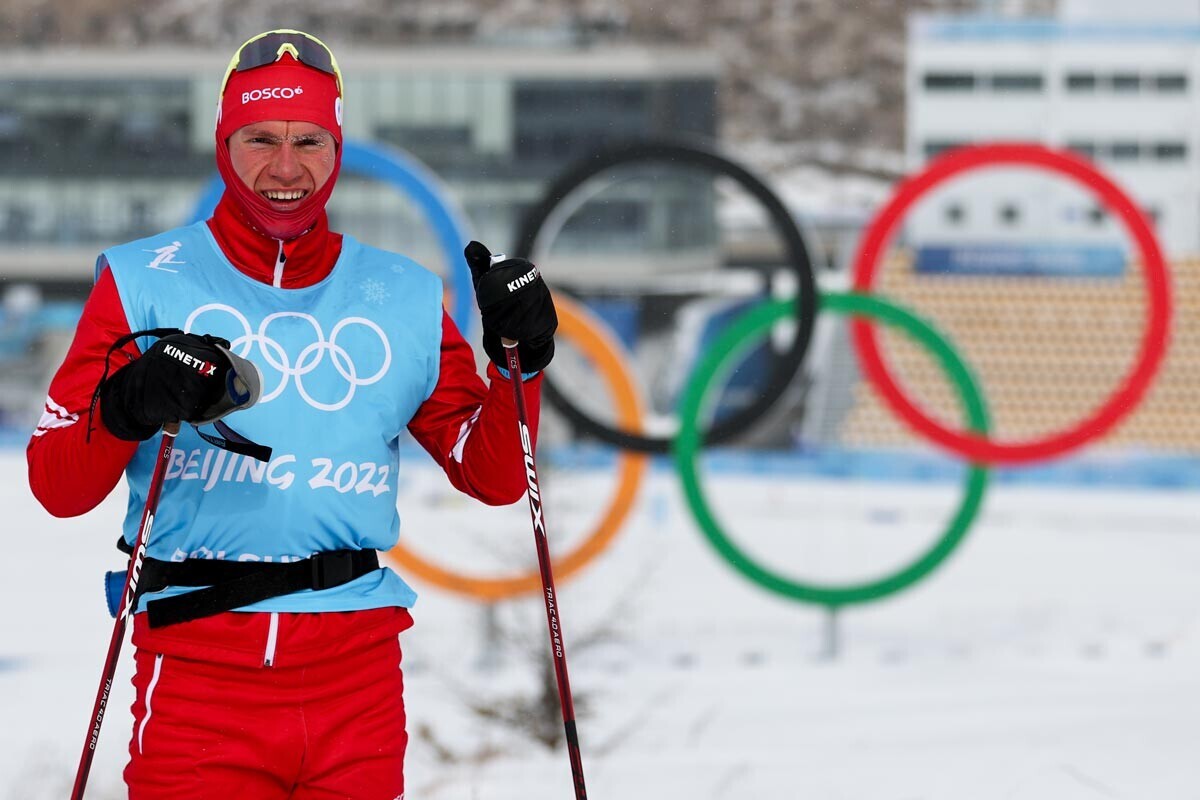 Alexander Bolshunov (ROC) selama sesi pelatihan Olimpiade 2022 di Zhangjiakou, Tiongkok di Pusat Ski Nasional, kategori ski lintas negara.