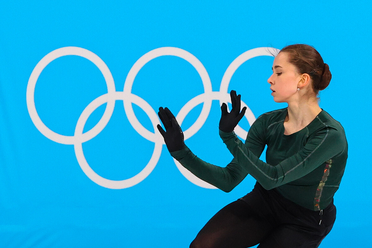 La pattinatrice Kamila Valieva della squadra ROC al Capital Indoor Stadium ai giochi olimpici invernali del 2022