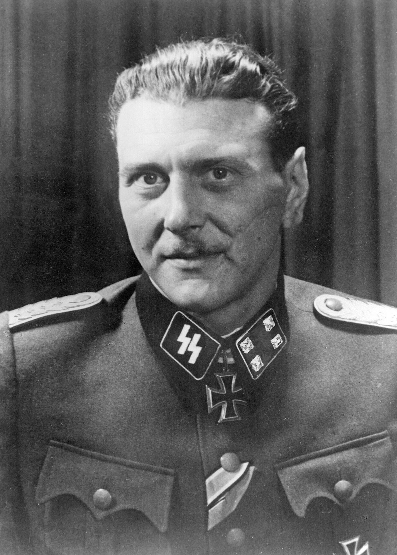 SS-ovski podpolkovnik (nem. Obersturmbannführer) Otto Skorzeny, 1943