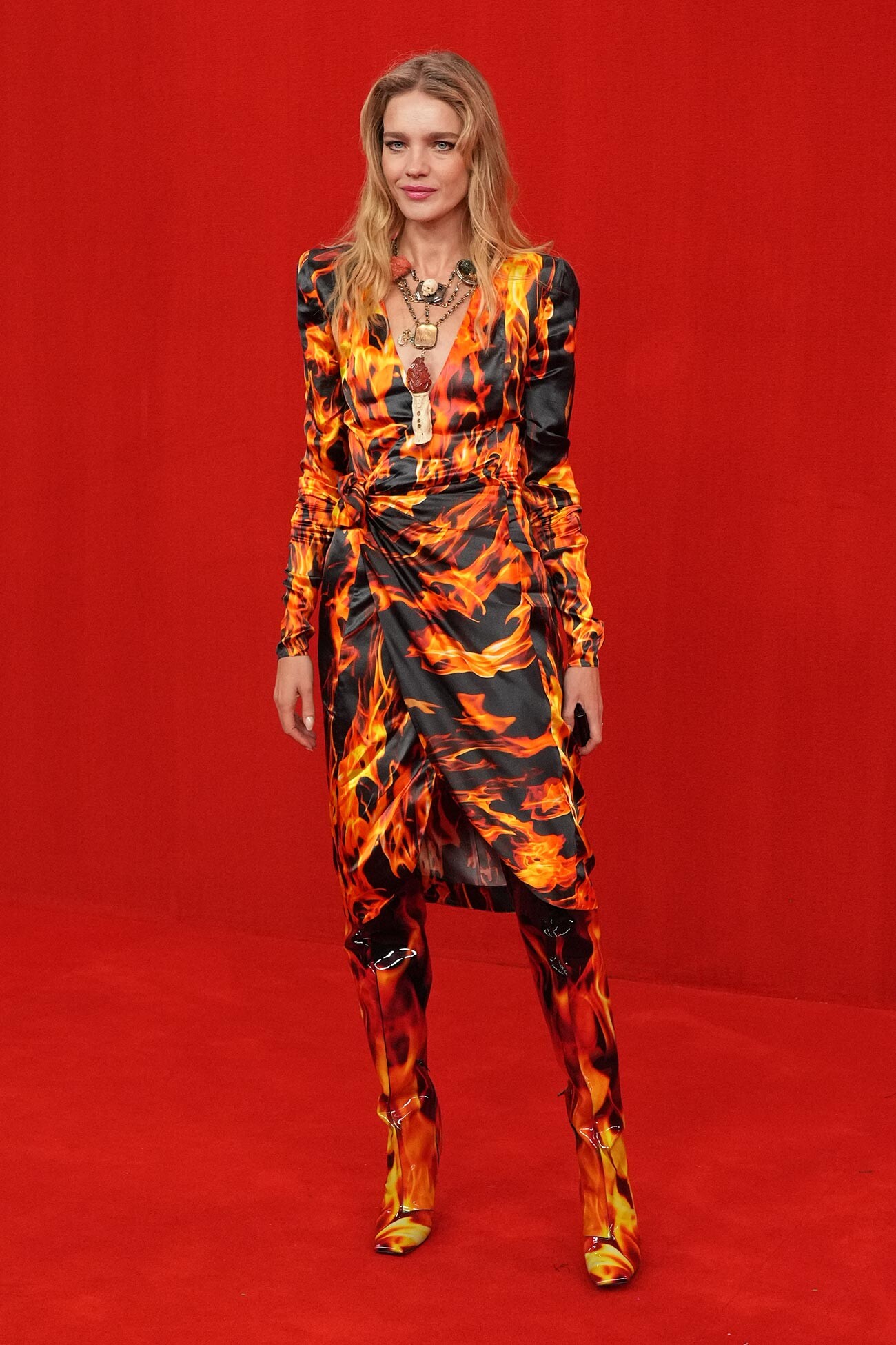Natalija Vodjanova na reviji ženske odjeće u sezoni proljeće-ljeto 2022. modnog brenda Balenciaga u okviru Pariškog tjedna mode u kazalištu Chatelet, 2. listopada 2021., Pariz, Francuska. 