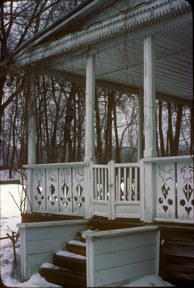 Tolstojeva hiša. Veranda. 10. april 1980
