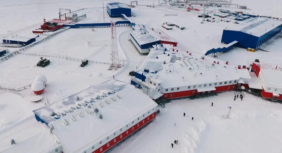 Арктическая военная база Северный клевер.