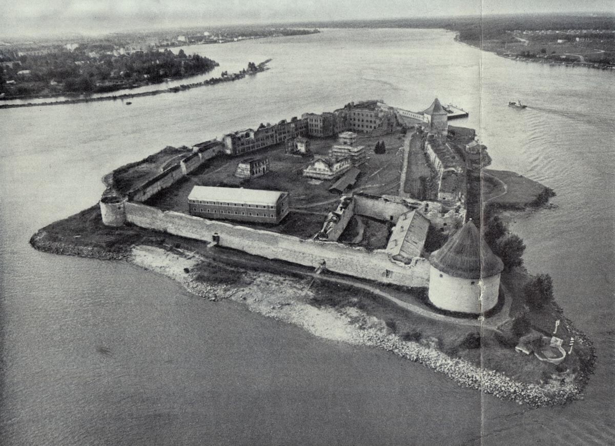 The Shlisselburg fortress, aerial view, 1988