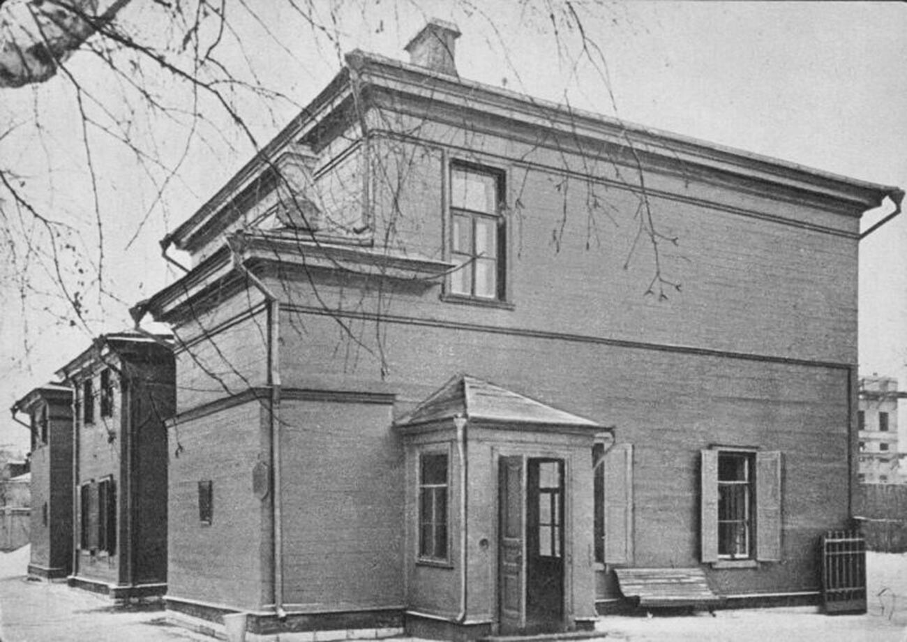 Moskovska hiša Leva Tolstoja v Hamovnikih, kjer je pisatelj preživel devetnajst zim, od 1882 do 1901.