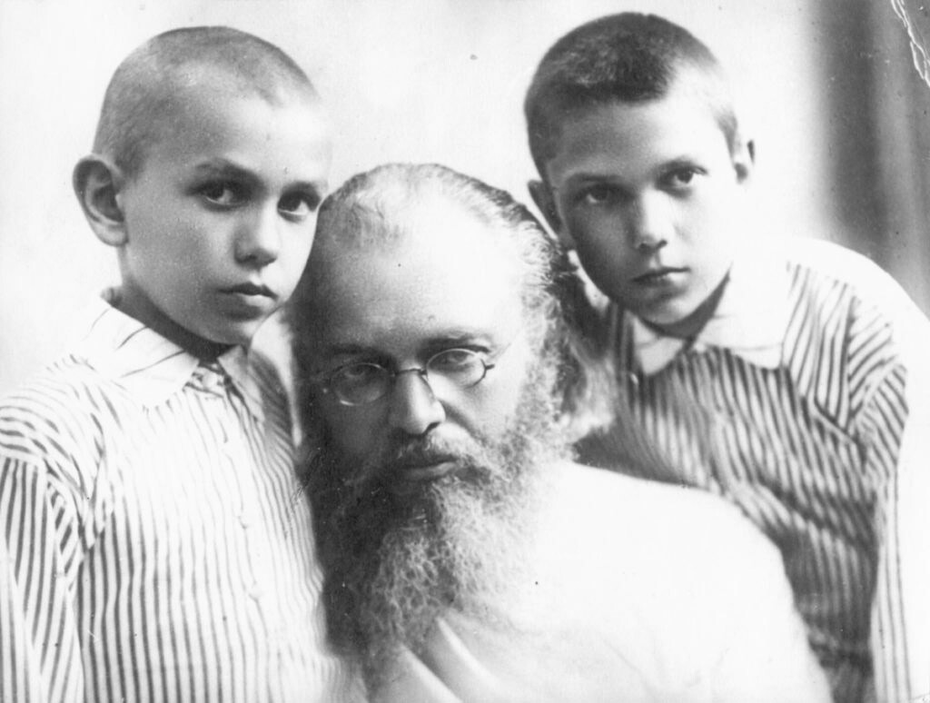 Valentin with sons in Tashkent