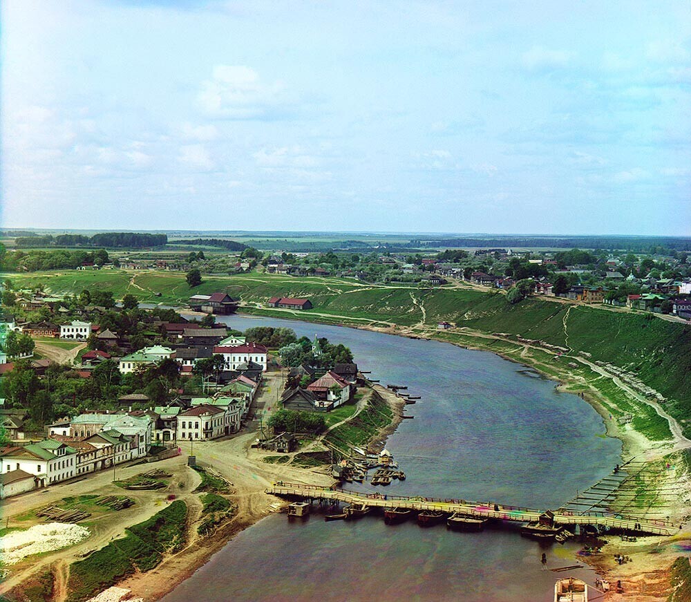 Volga banhando a cidade de Rjev, na Região de Tver, 1910