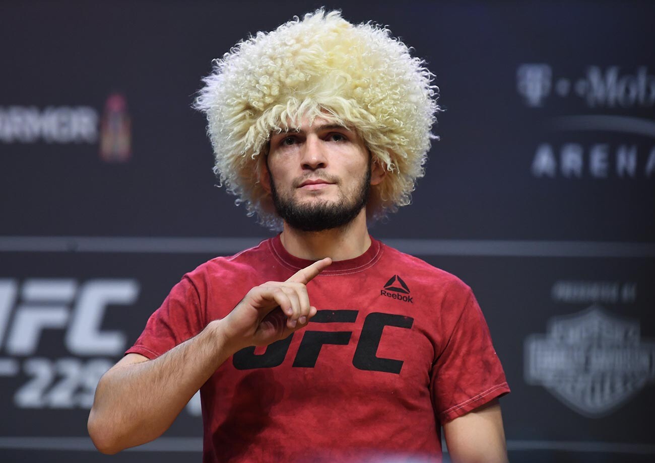 Khabib Nurmagomedov selama penimbangan UFC 229 pada 5 Oktober 2018 di Las Vegas, Nevada, AS.