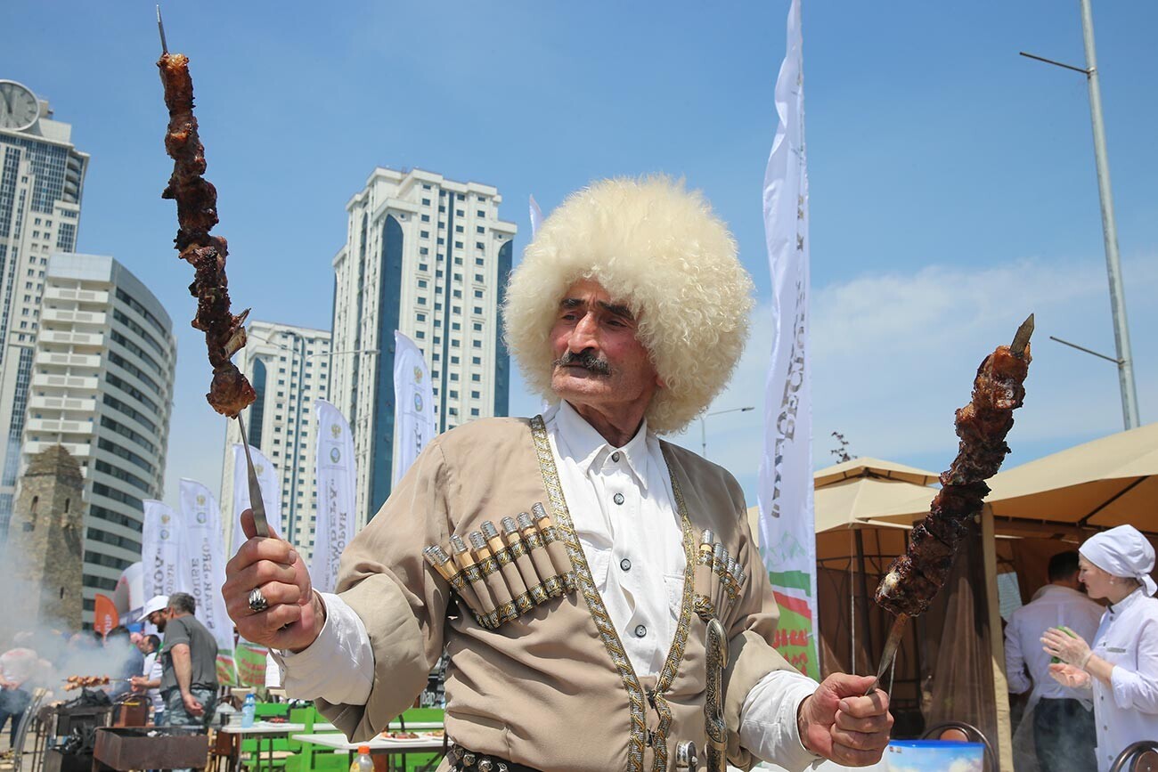 Festival de comida “Chachlik-Machlik”, em Grózni, Tchetchênia.
