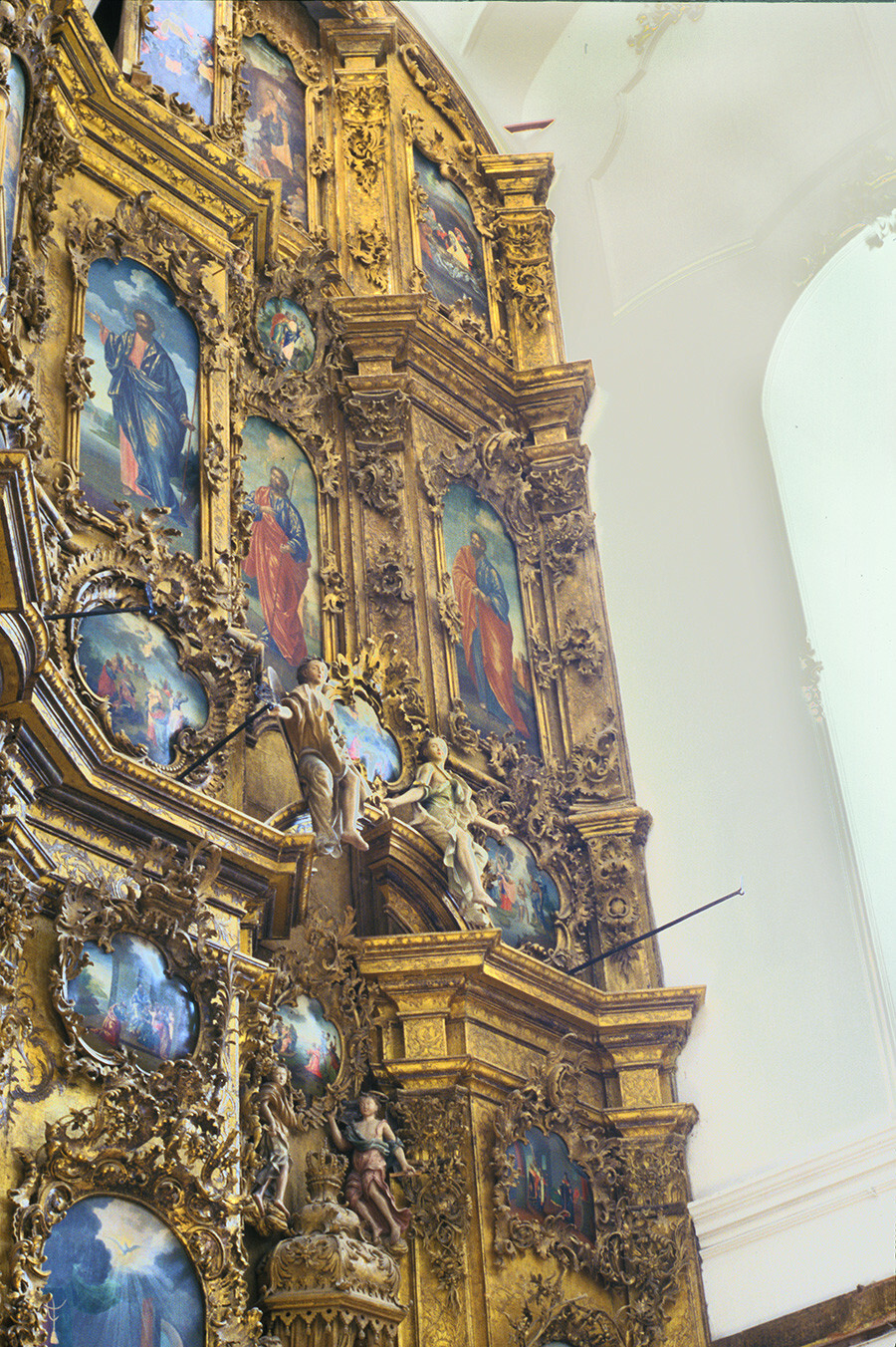 Il Monastero della Trinità-Gleden. Iconostasi della Cattedrale della Trinità. 23 luglio 1998