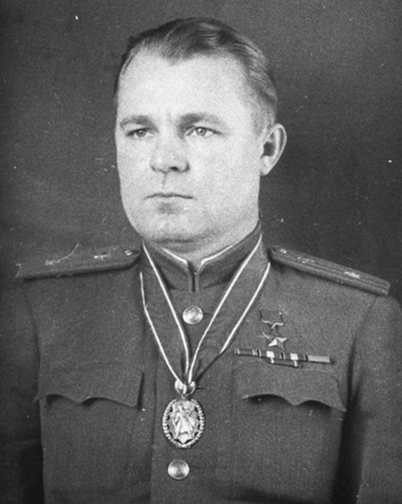 Heroj Sovjetske zveze Aleksander Sergejevič Šornikov.
