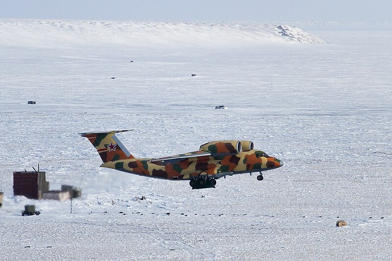 An-72 del servicio de protección de fronteras de Rusia