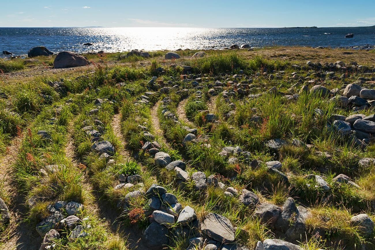 Labirinti na Velikem Solovetskem otoku na Rtu labirintov. Solovki, Karelija, Rusija.
