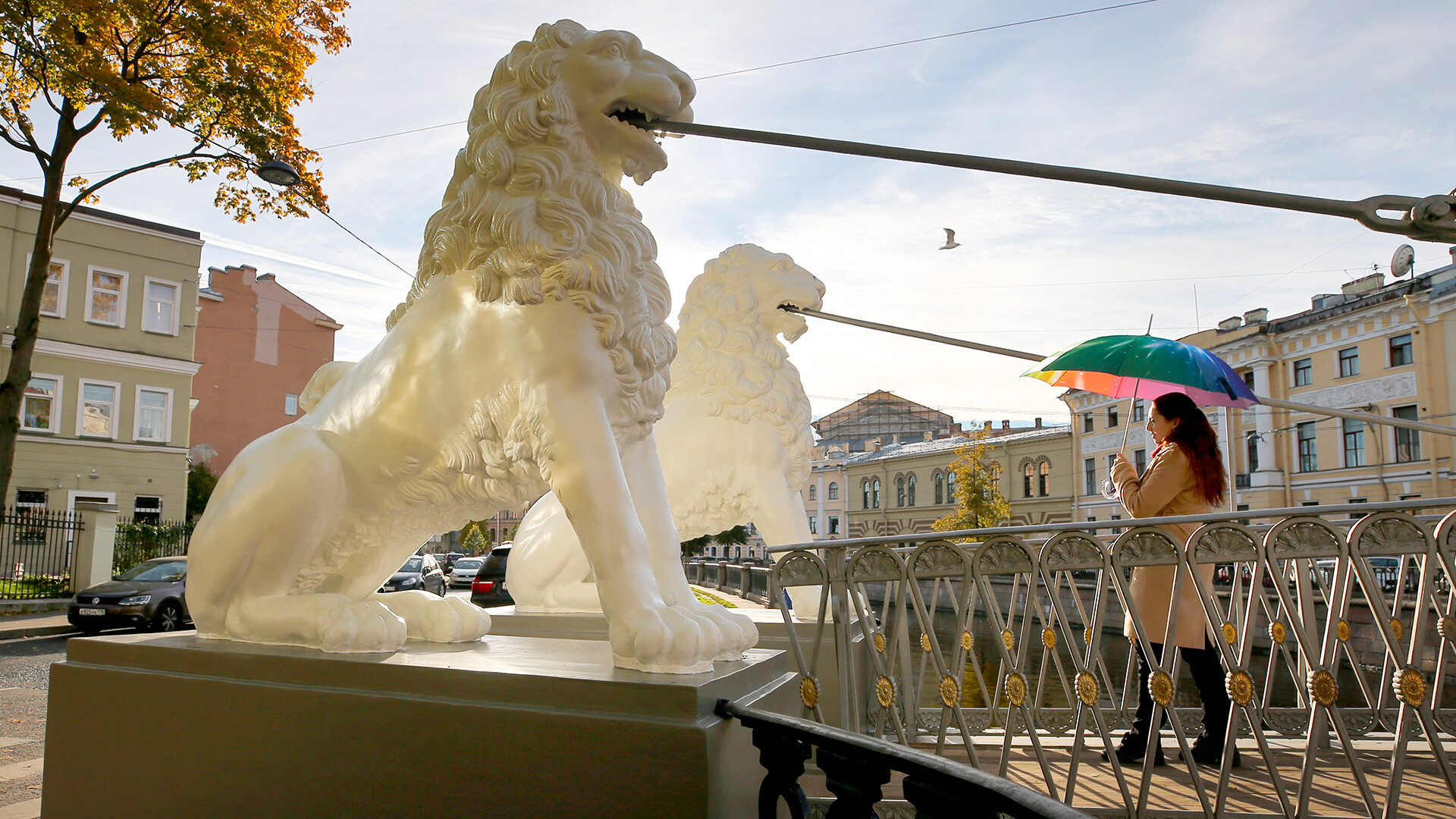 Львиный мостик - один из самых живописных в Петербурге.