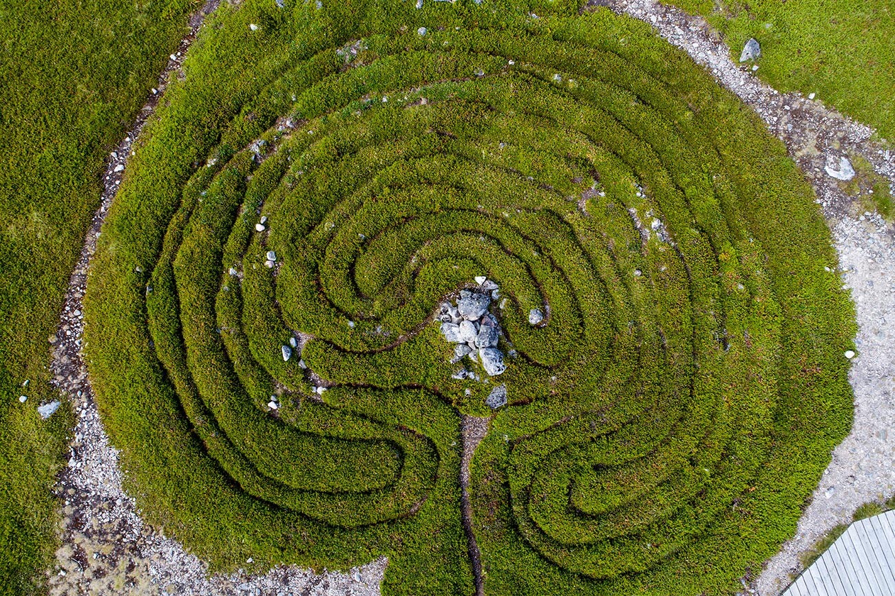 A labyrinth at the Bolshoi Zayatsky Island.