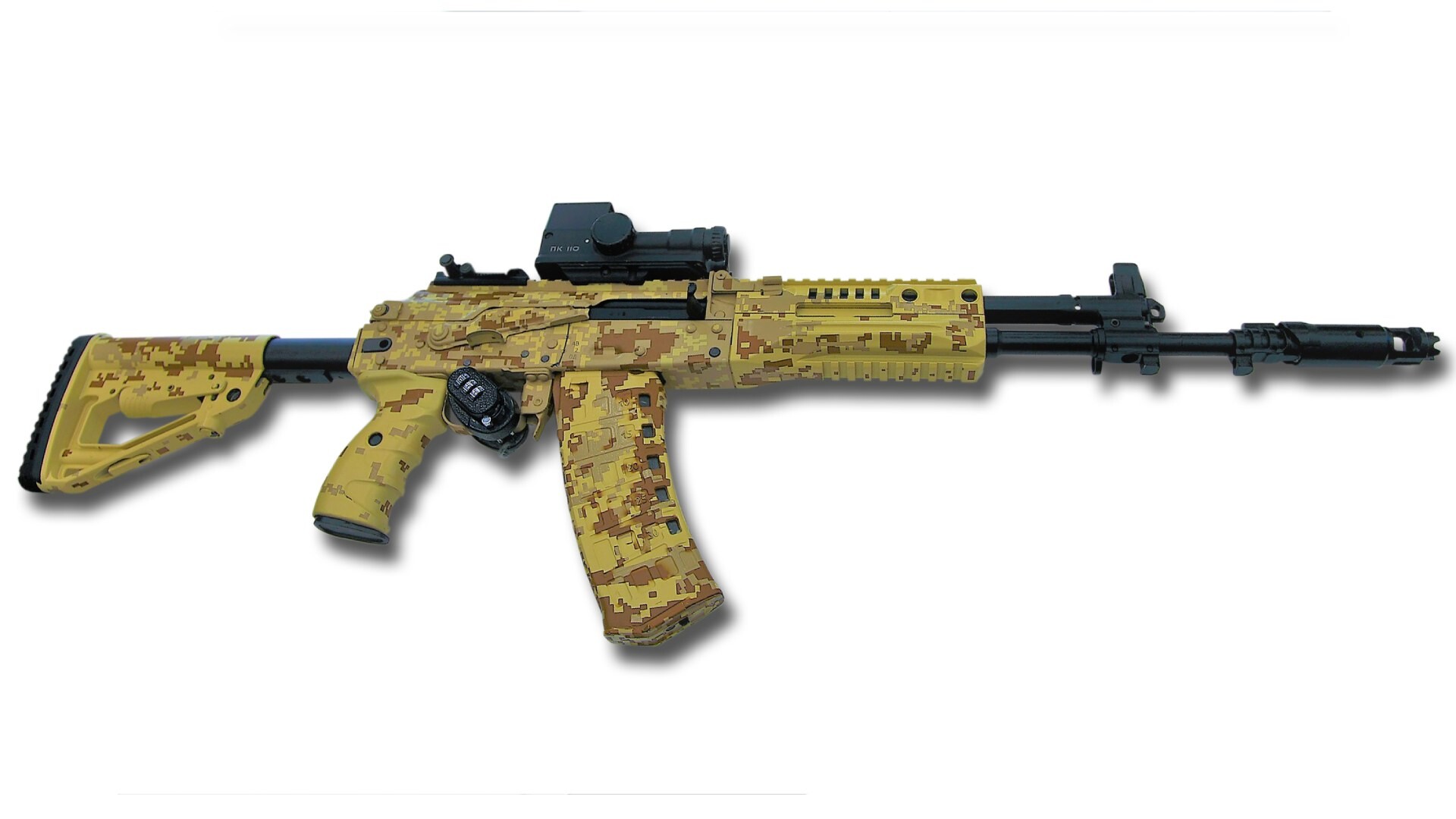 AK-12 s kalibrom 5,45 × 39 mm, ki ima prenovljen polimerni okvir, ročico in varovalo sprožilca ter nov zadnji merek, kot se uporablja v NATO različici AK-19 s kalibrom 5,56 × 45 mm.