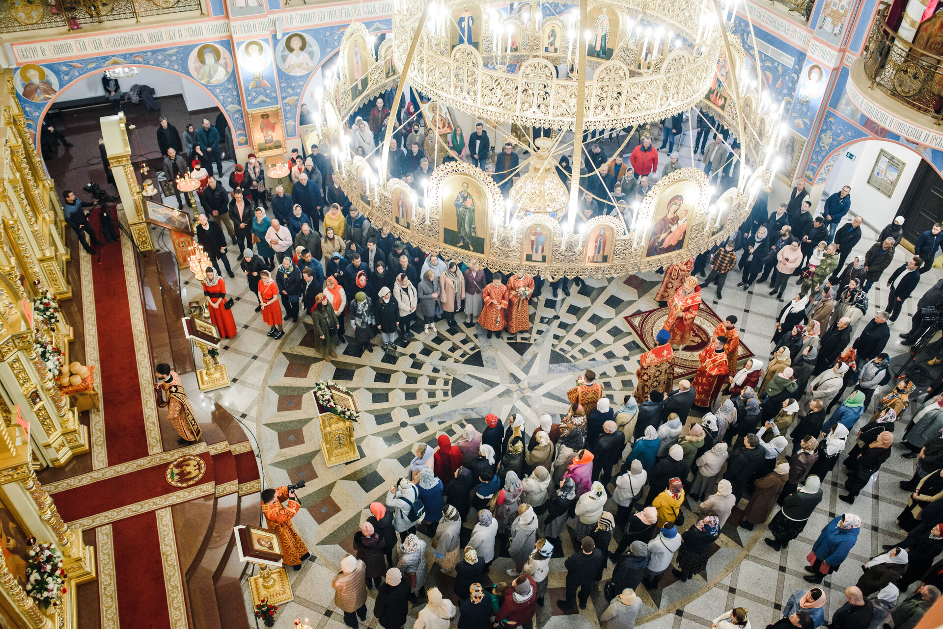 À la cathédrale de la Nativité, Ioujno-Sakhalinsk 