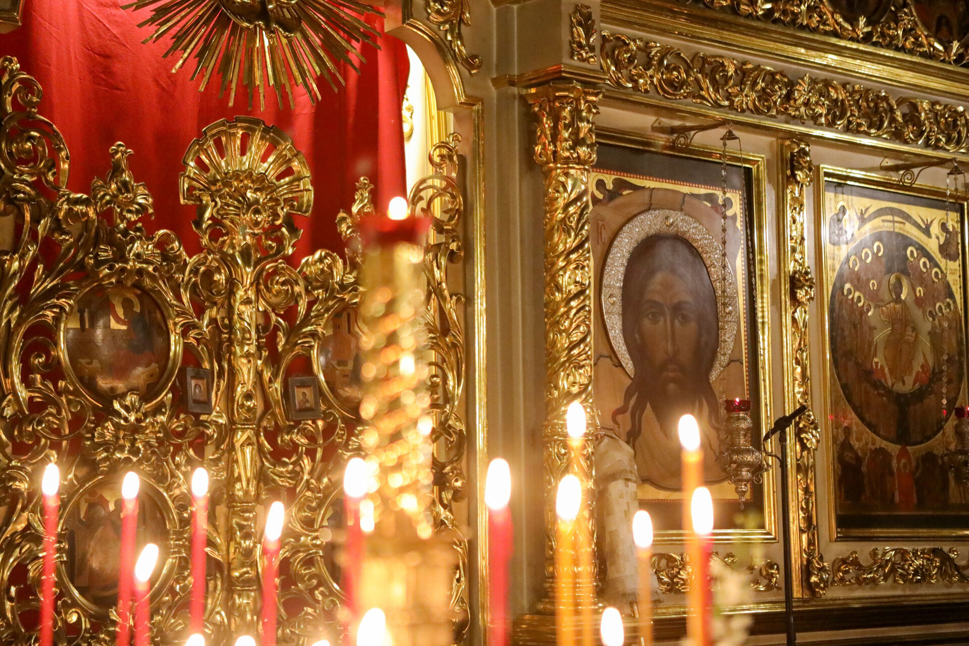 En images: comment l’Église orthodoxe a célébré la fête de Pâques en 2022