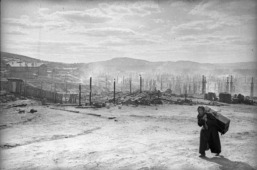 Mourmansk après un raid de l'aviation allemande