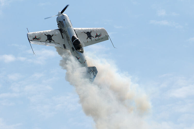 Assim voa o incrível acrobático russo Su-31 (Vídeo)