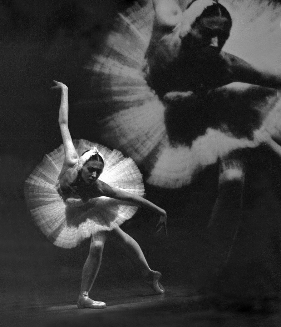 日本初の ロシア・バレエダンサー 写真集「Divertisment」マリイン