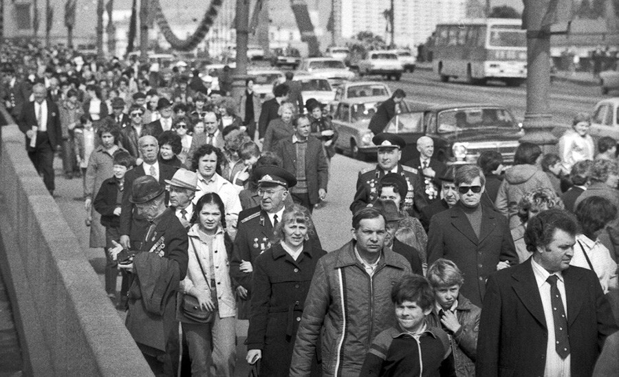 Veteranen bei der Feier zum Tag des Sieges im Moskauer Gorki-Park (1983).