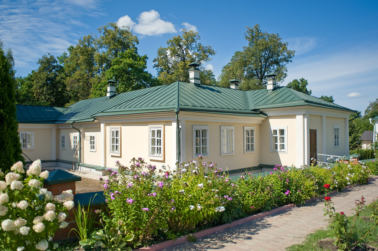 Optina Pustyn, casa di padre (starets) Macario. 23 agosto 2014

