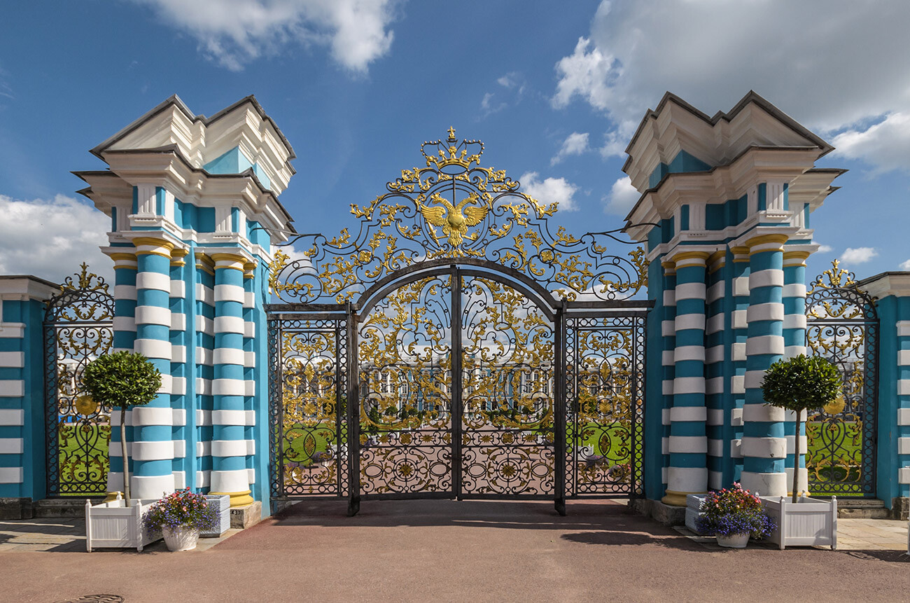Die Tore des Katharinenpalastes.