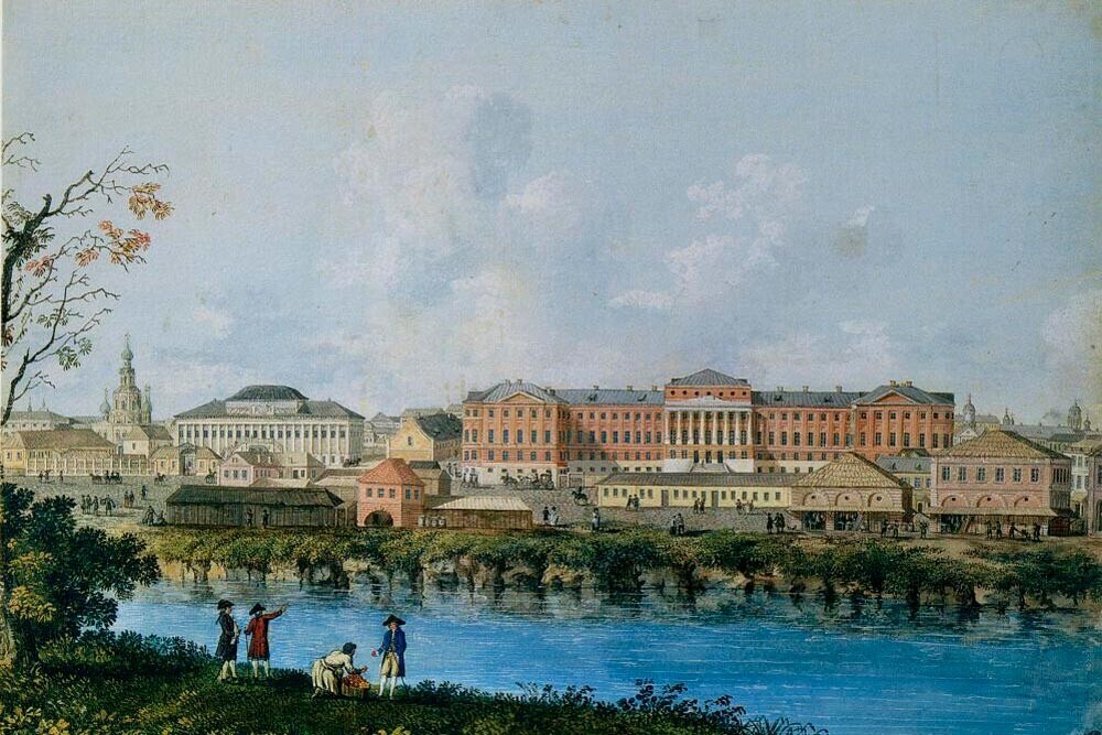 Universidade de Moscou (ao fundo) e o rio Neglinnaia, década de 1790