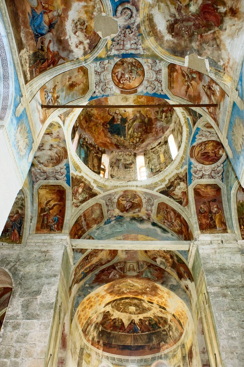 Cathedral of St. George. Interior with early 19th-century paintings by Timofey Medvedev. At bottom: The Last Supper. August 22, 2013