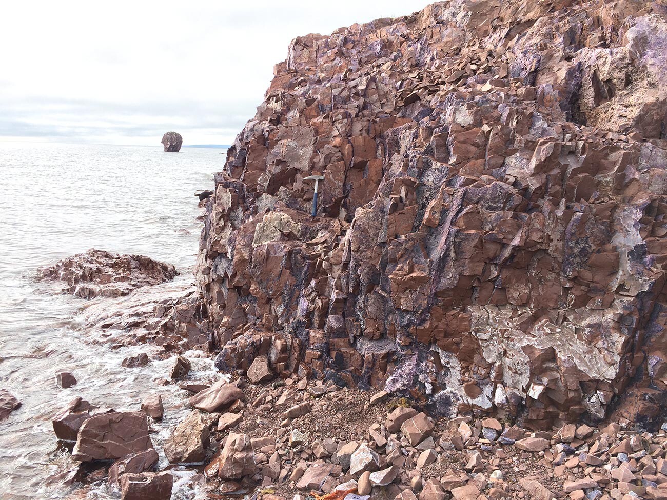 The rock with amethysts.