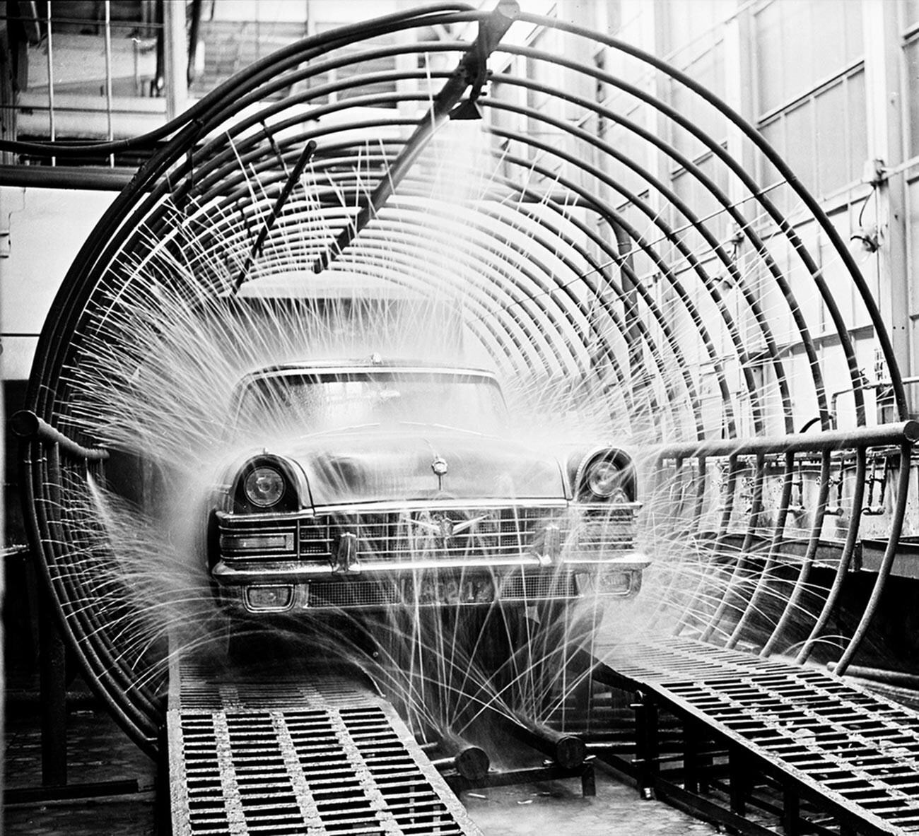 ジル生産工場の洗車機（1959年）