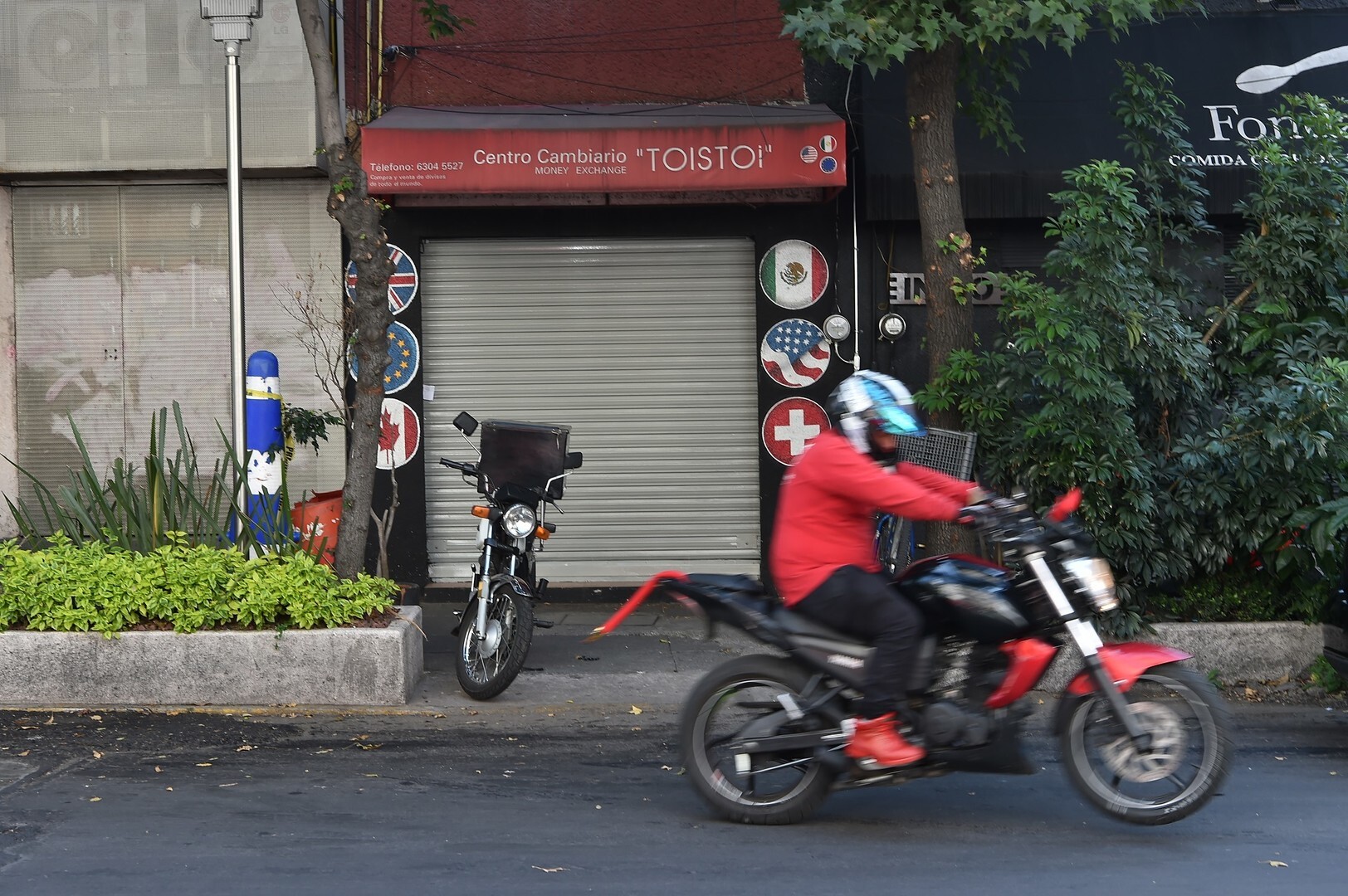 Inimigos em vida, Stálin e Trótski são “vizinhos” na Cidade do México