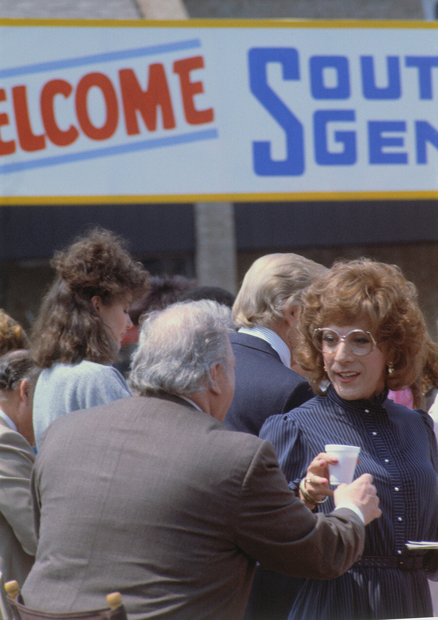 Dustin Hoffman as Tootsie.