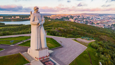 Murmansk, cosa c’è da sapere sulla città più grande del mondo sopra il Circolo Polare Artico