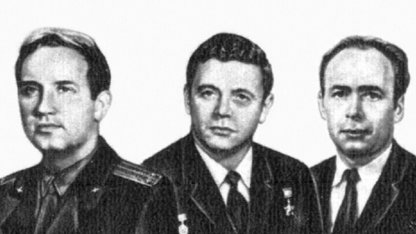 Tres cosmonautas Gueorgui Dobrovolski, Vladislav Volkov y Viktor Patsaiev
