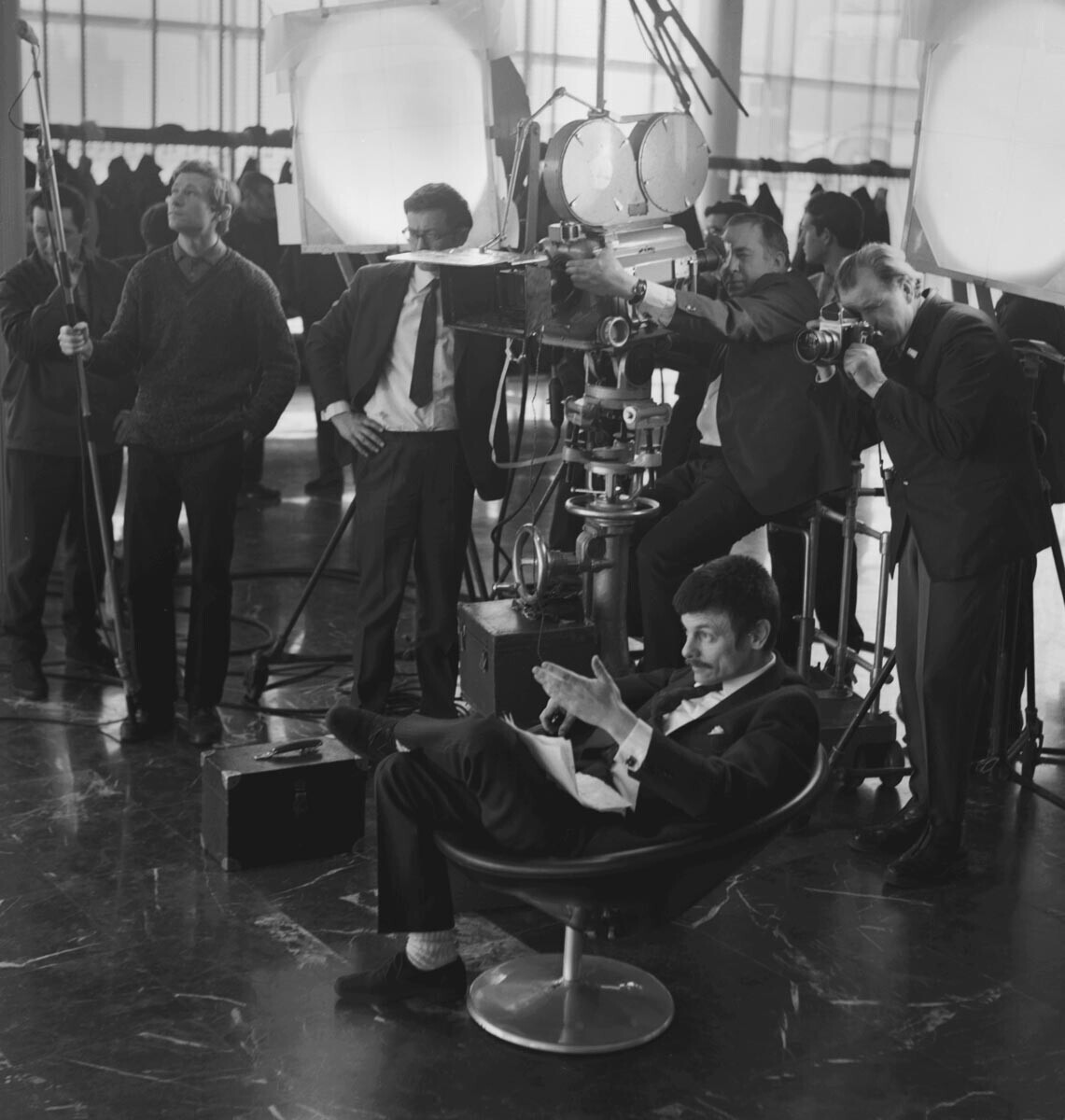 Andrei Tarkovsky mengerjakan film 'Andrei Rublev', 1966