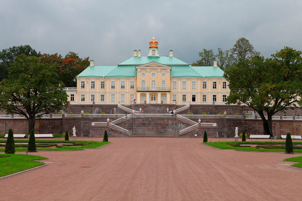 Дворецът на Меншиков в Ораниенбаум