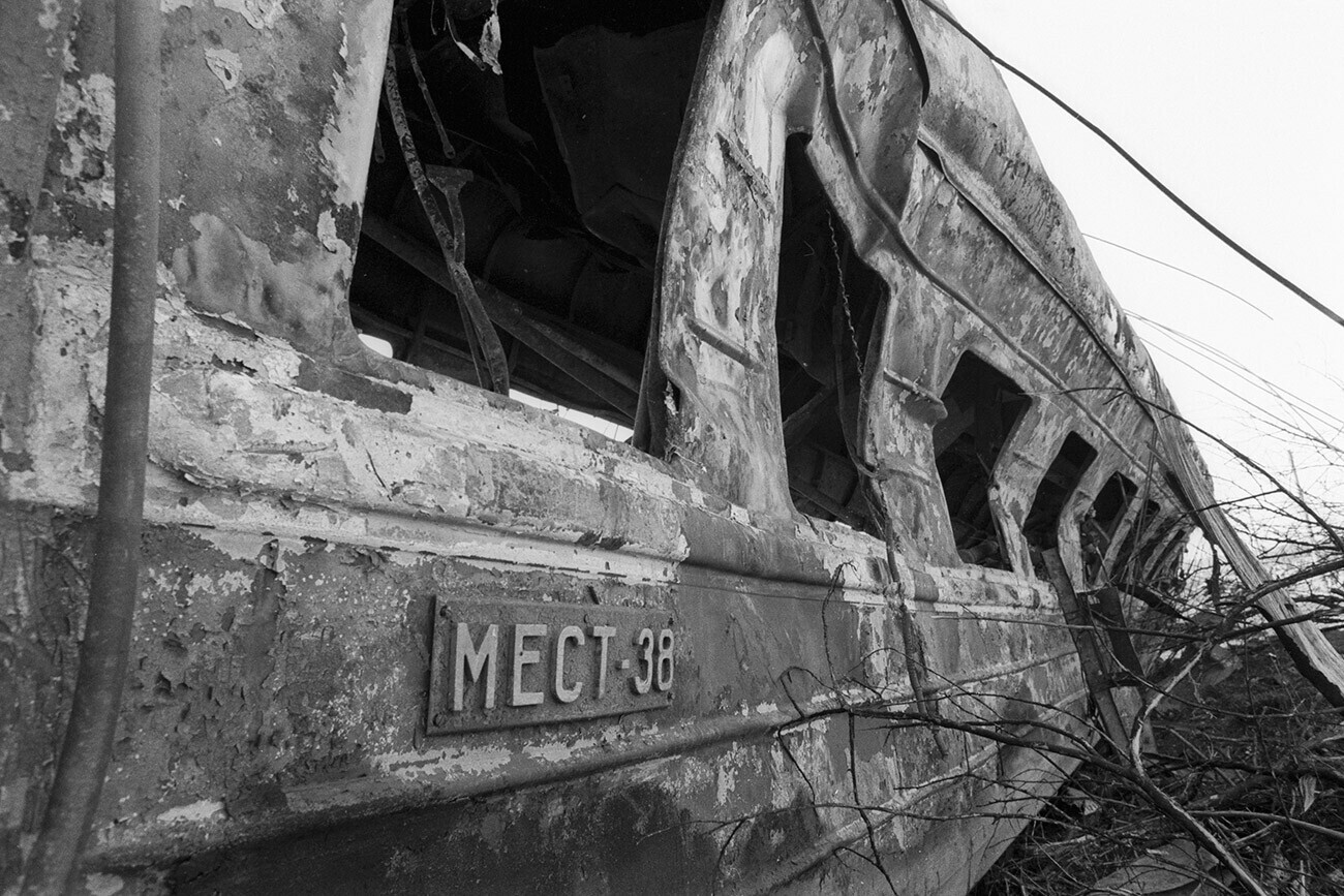 Несреќа на Транссибирската железница, изгорени вагони.
