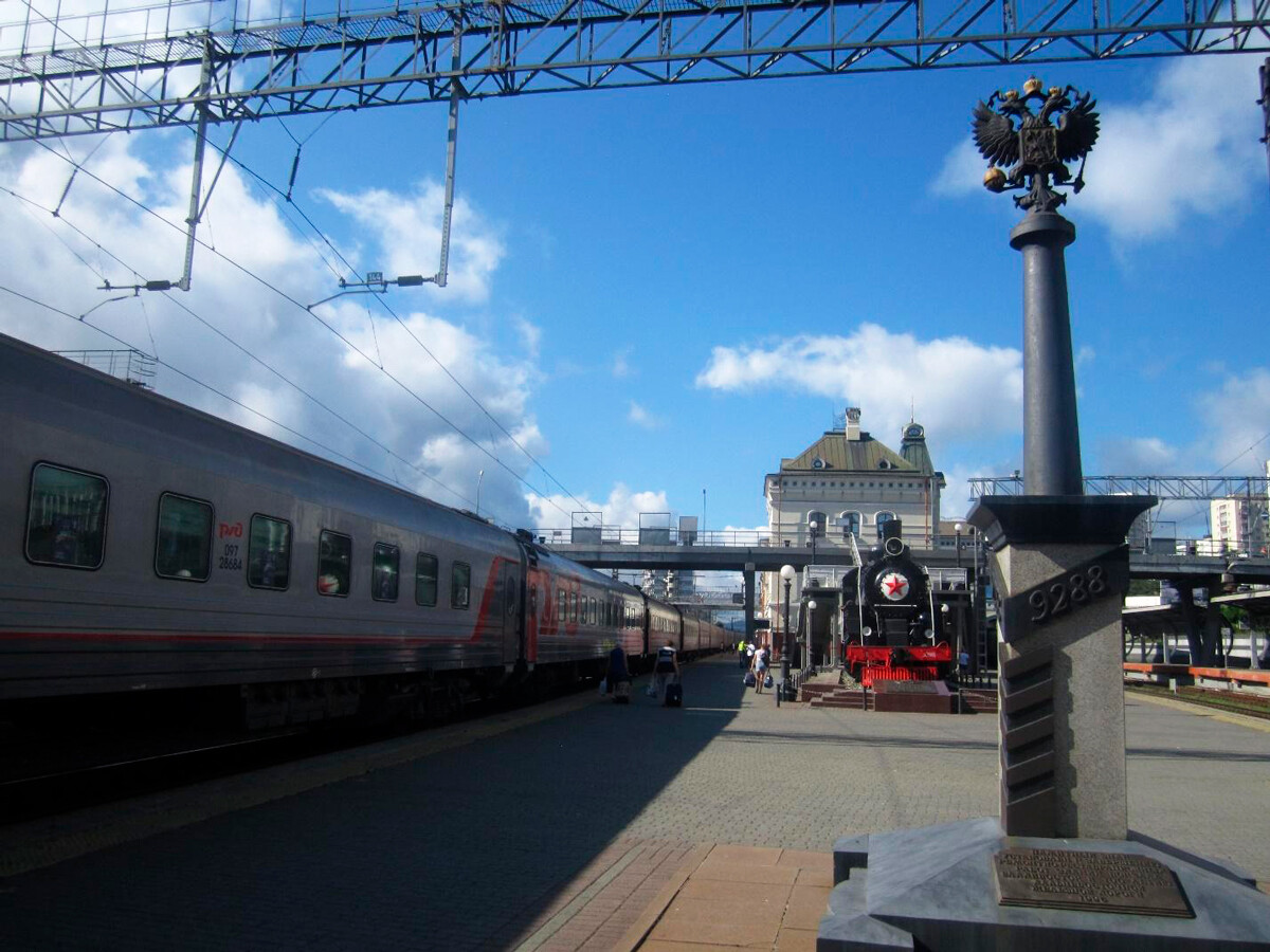 The surreal stop of a route that feels like it never ends, Vladivostok, July 2021