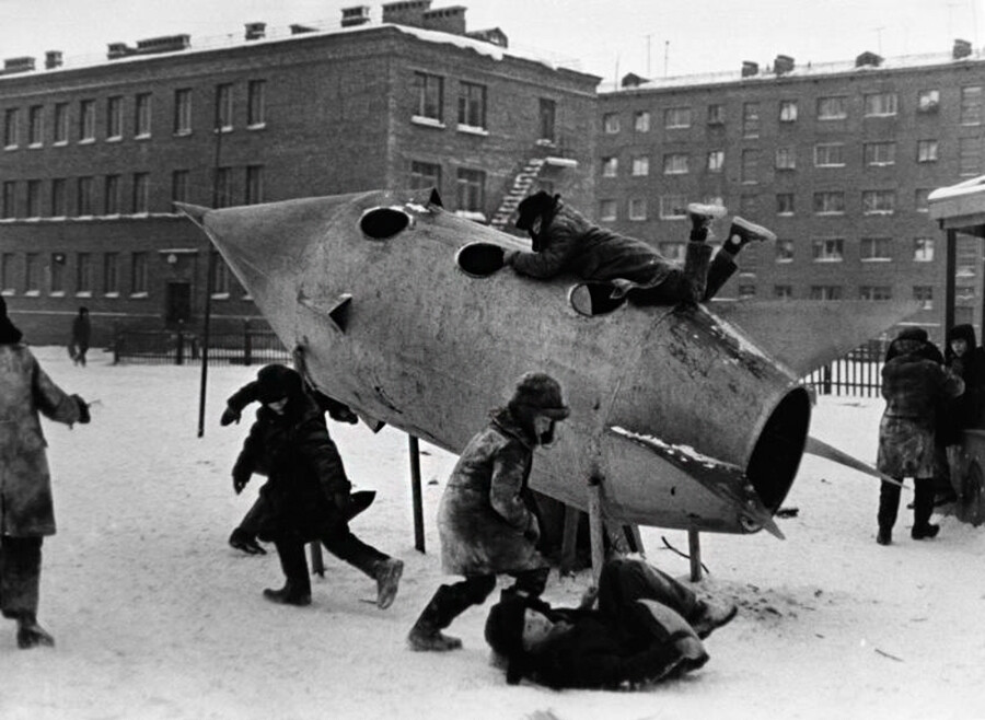 Une aire de jeux, Norilsk, 1965