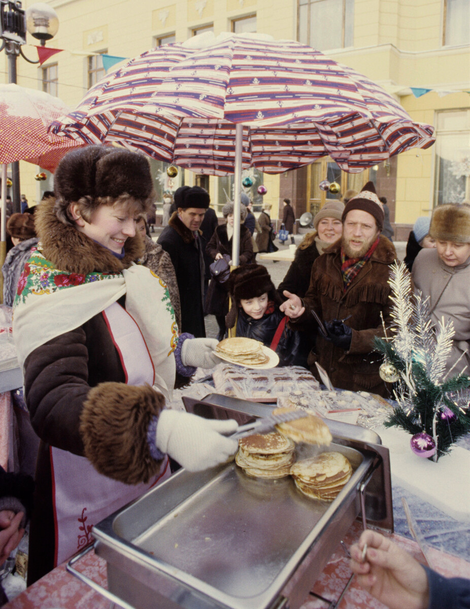 Verkauf von Blini, 1987.