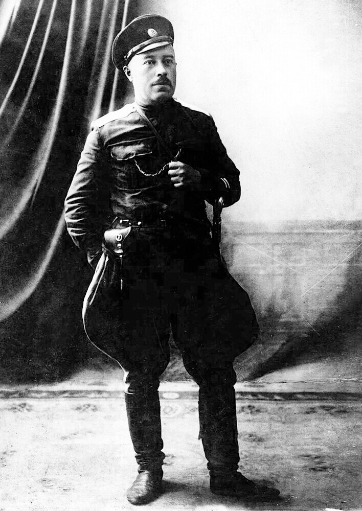 Aleksandr Dutov, colonnello dello Stato Maggiore dell’esercito zarista, atamano dell’armata cosacca di Orenburg, 1920-1921
