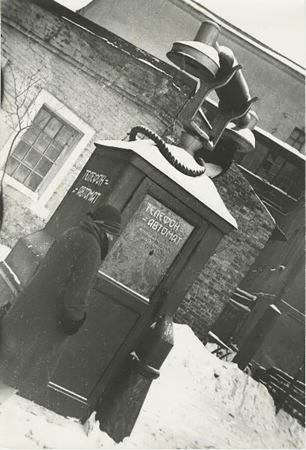Cabina telefonica sovietica, 1932
